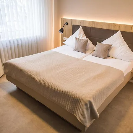 Lehn Hotel